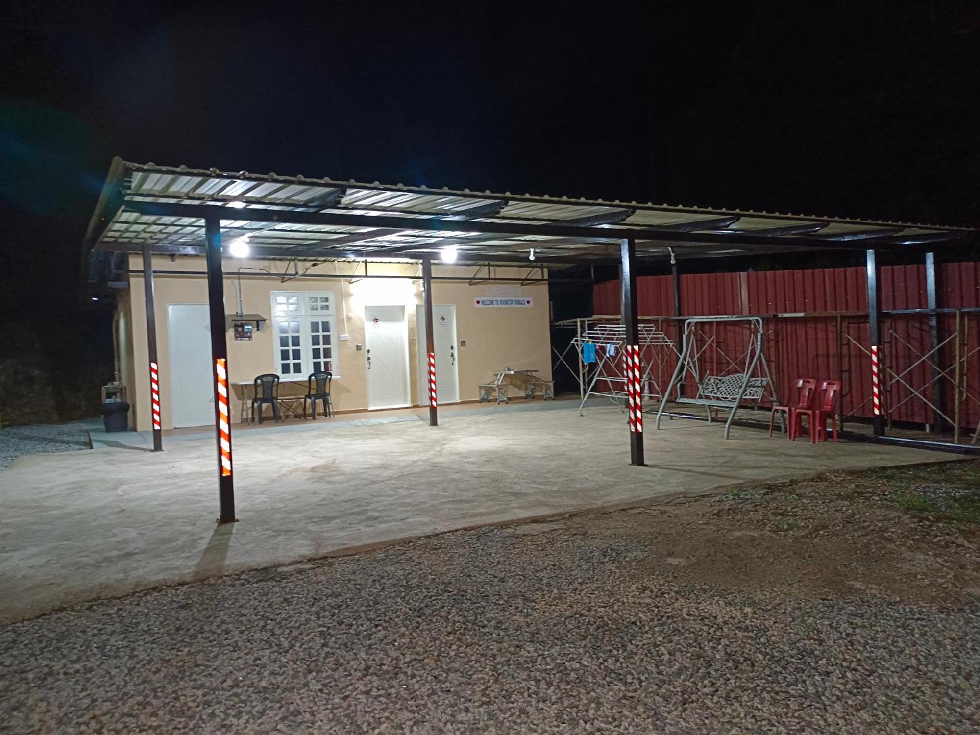 Roomstay Nimaza Bilik 1 Marang Exteriör bild